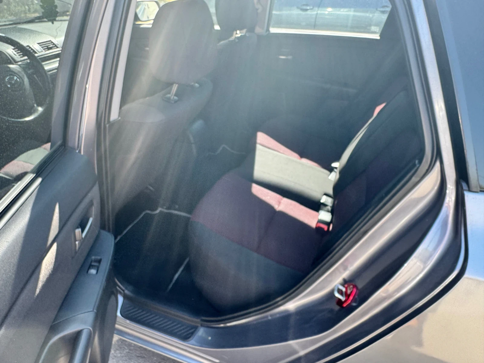 Mazda 3  - изображение 8
