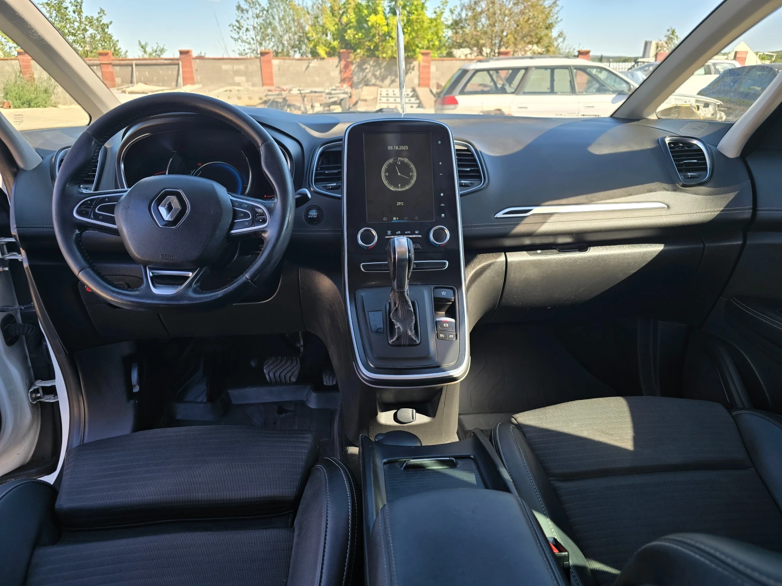 Renault Grand scenic 1.5DCI AVTOMAT - изображение 10