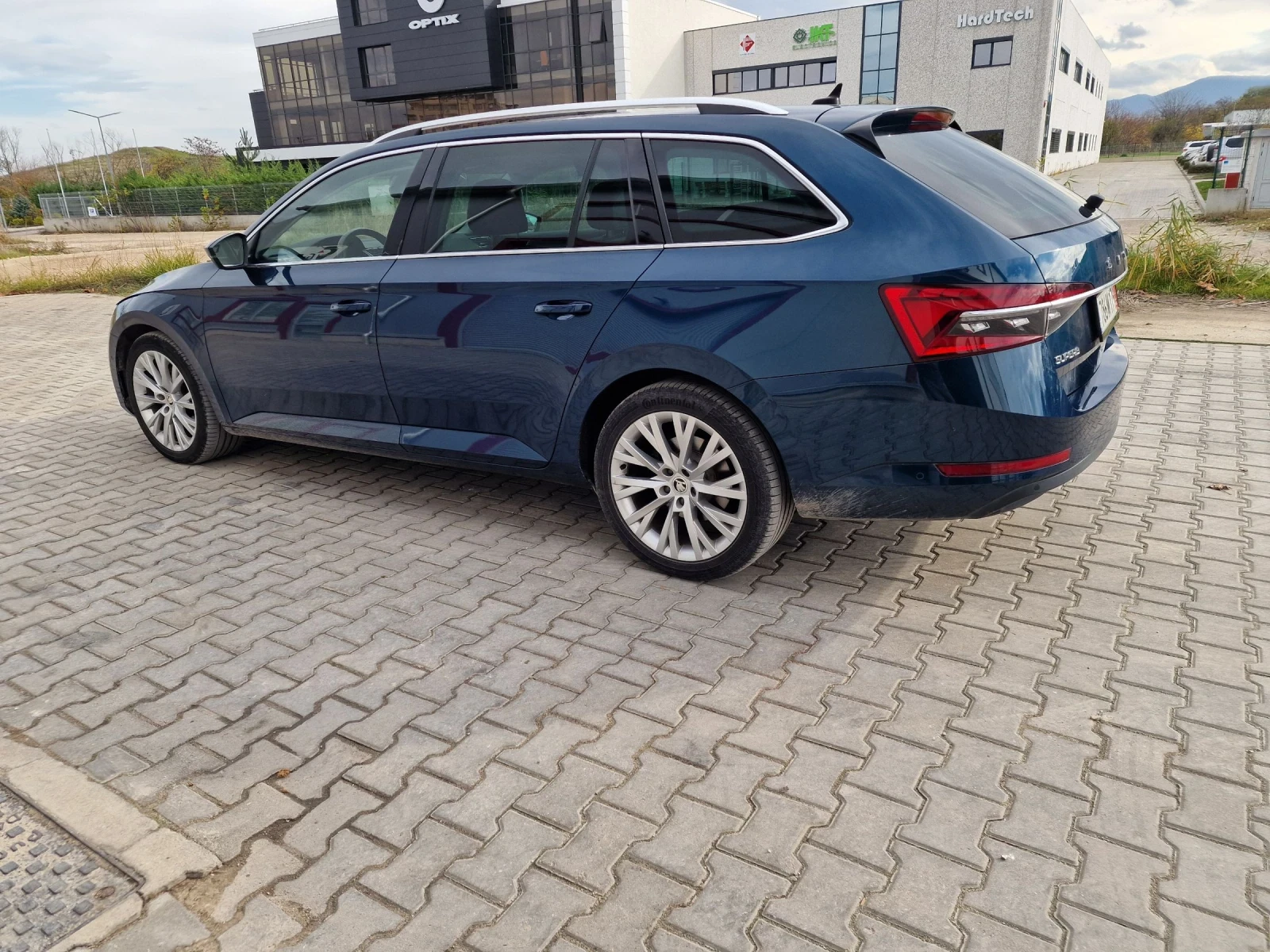 Skoda Superb iV Plug in Hybrid - изображение 4