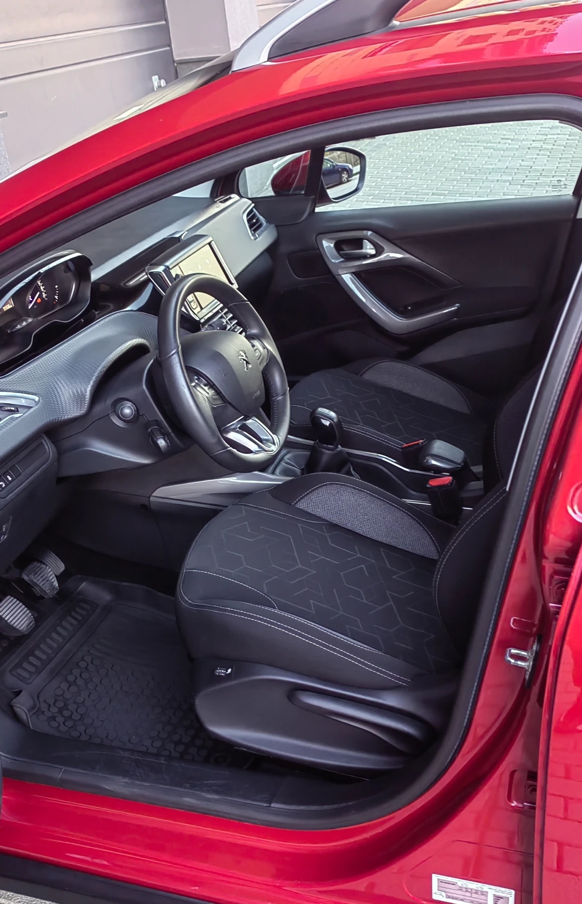 Peugeot 2008 1.6 BLUE HDI ACTIV FACELIFT | Mobile.bg � ����������� 12