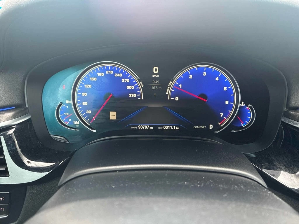 BMW 550 * M550i xDrive * CARFAX * ���� �� �� | Mobile.bg � ����������� 8