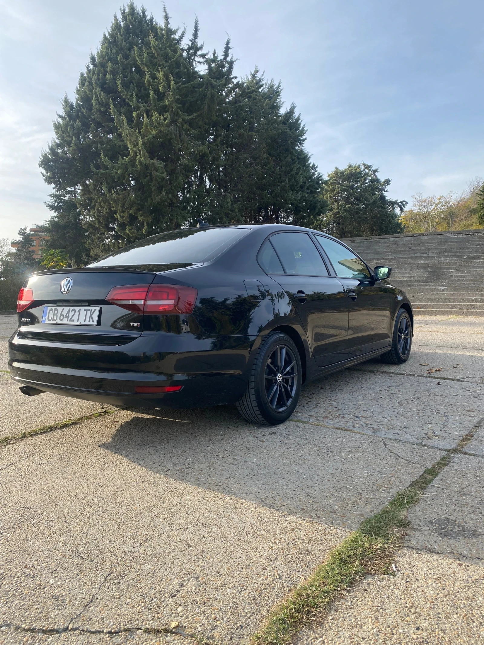 VW Jetta, снимка 2 - Автомобили и джипове - 53928926