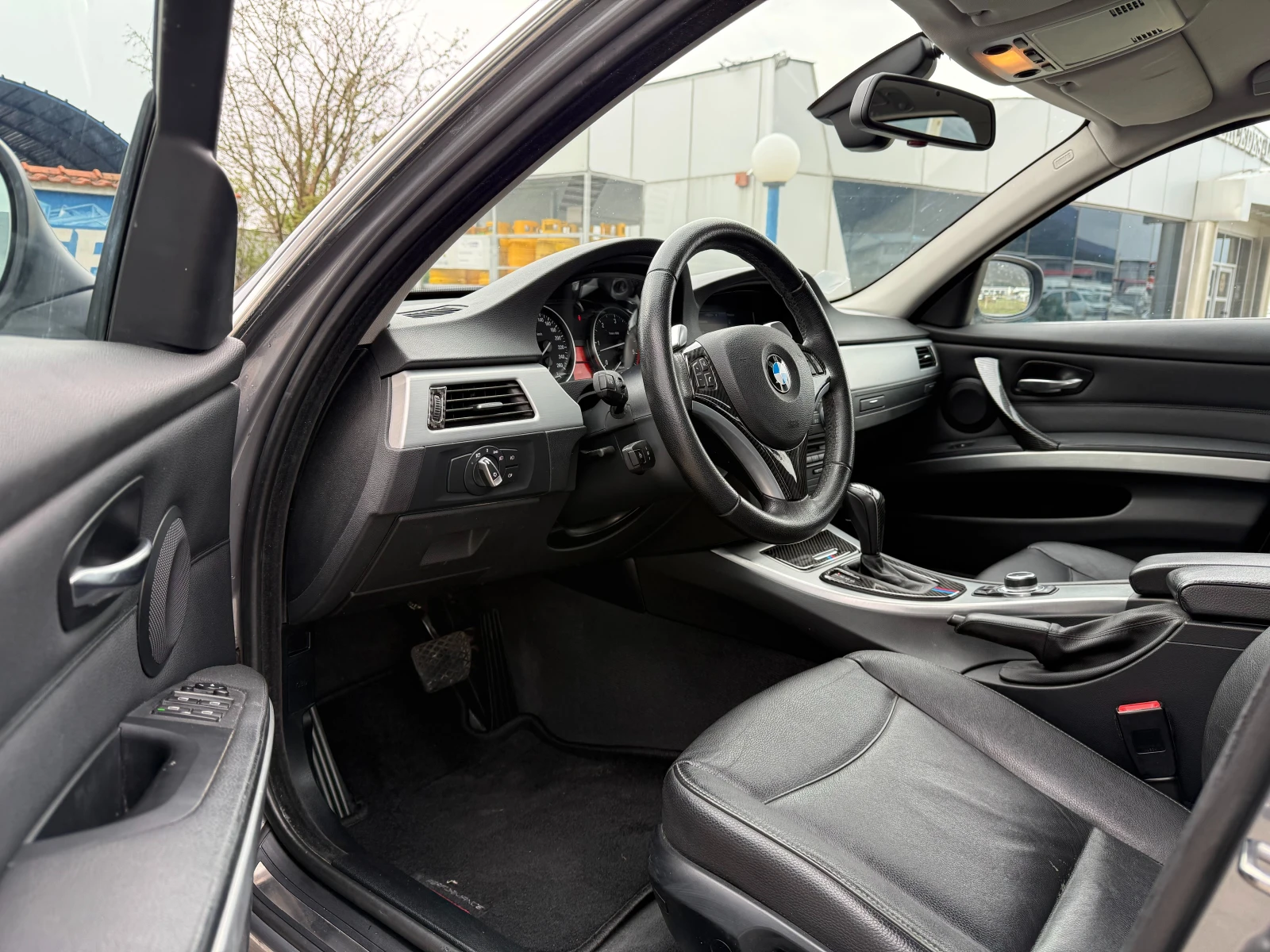 BMW 330 Face/CIC/M57, снимка 7 - Автомобили и джипове - 54149902