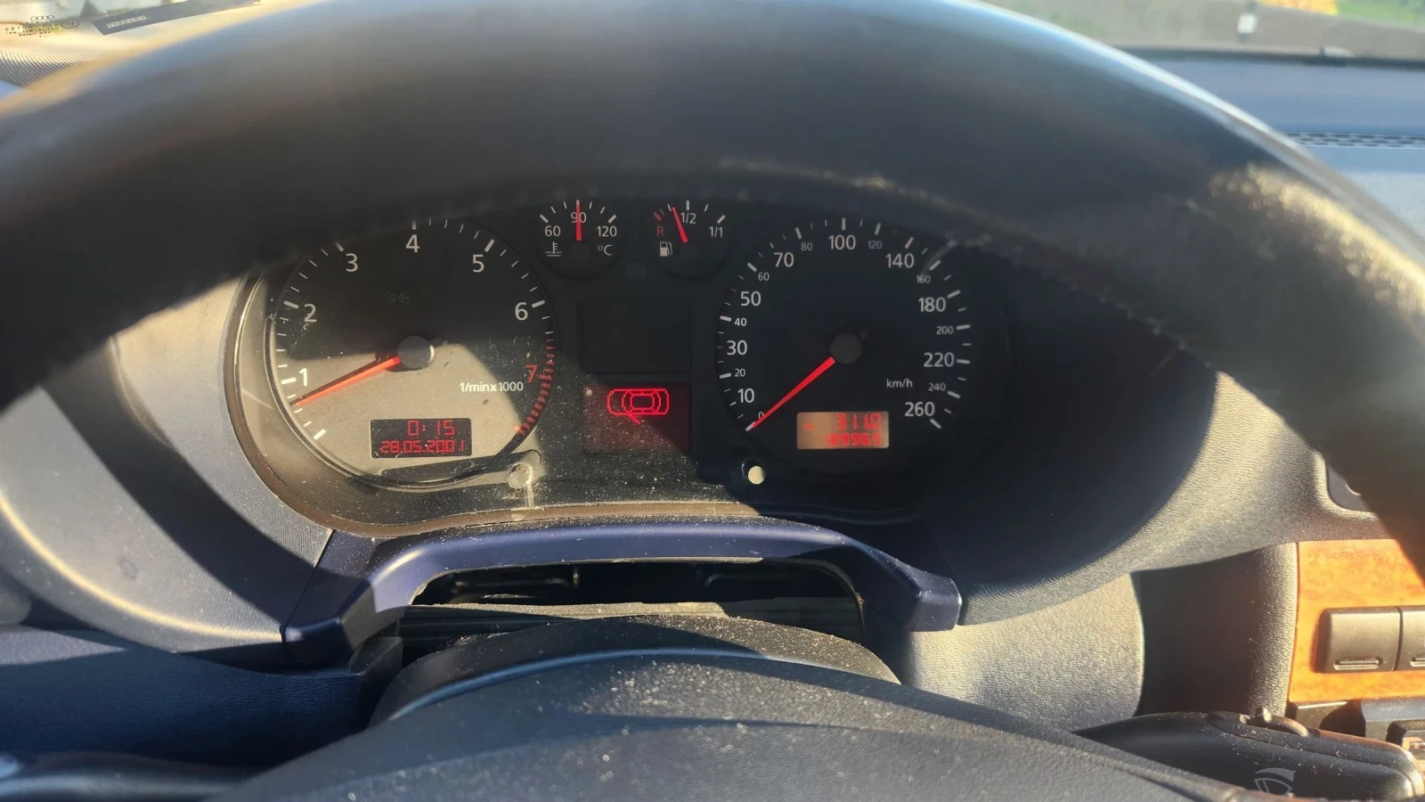 Audi A3 1.6i 101hp, снимка 7 - Автомобили и джипове - 54160603