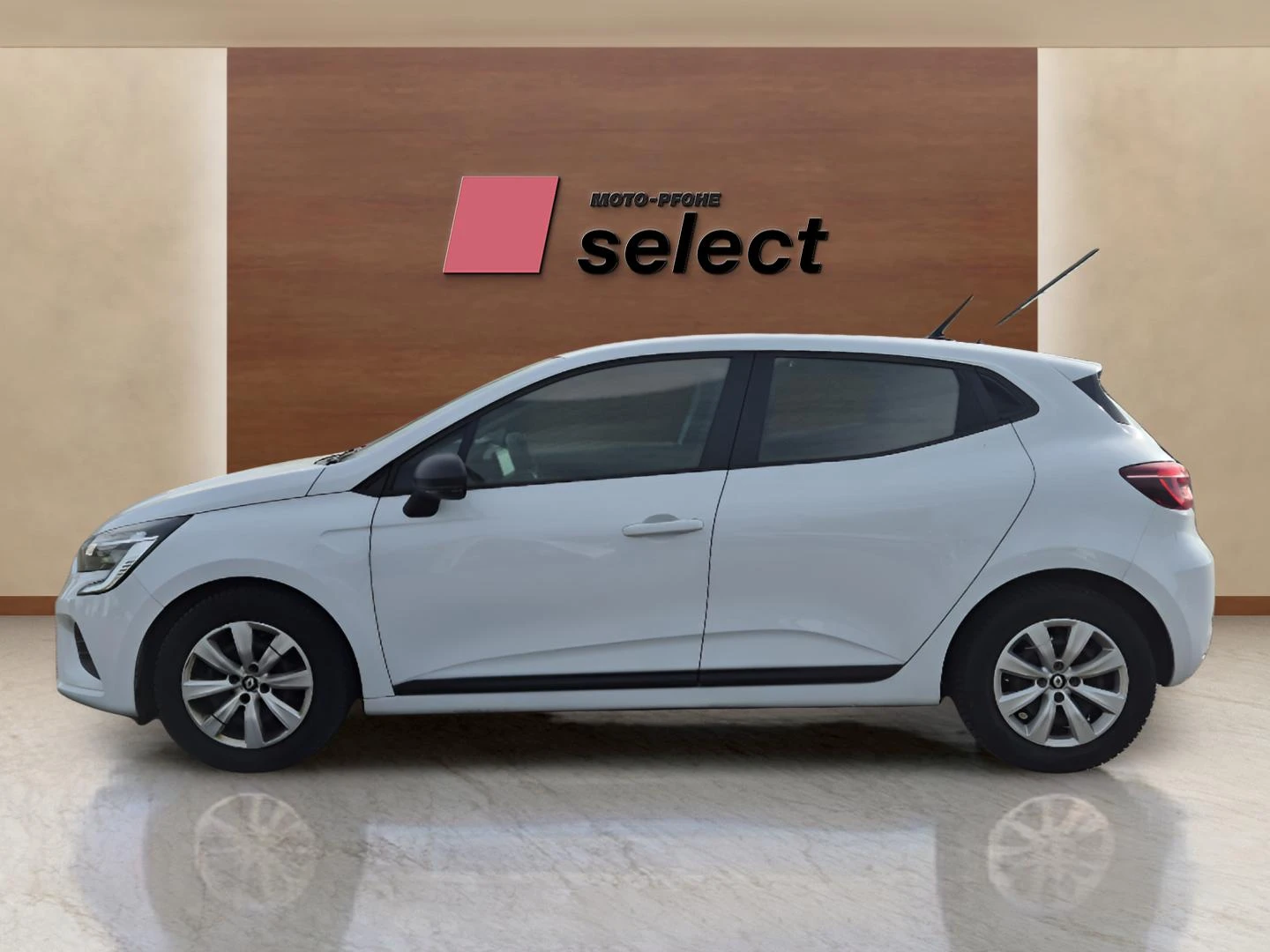Renault Clio 1.0 SCE, снимка 8 - Автомобили и джипове - 54541176