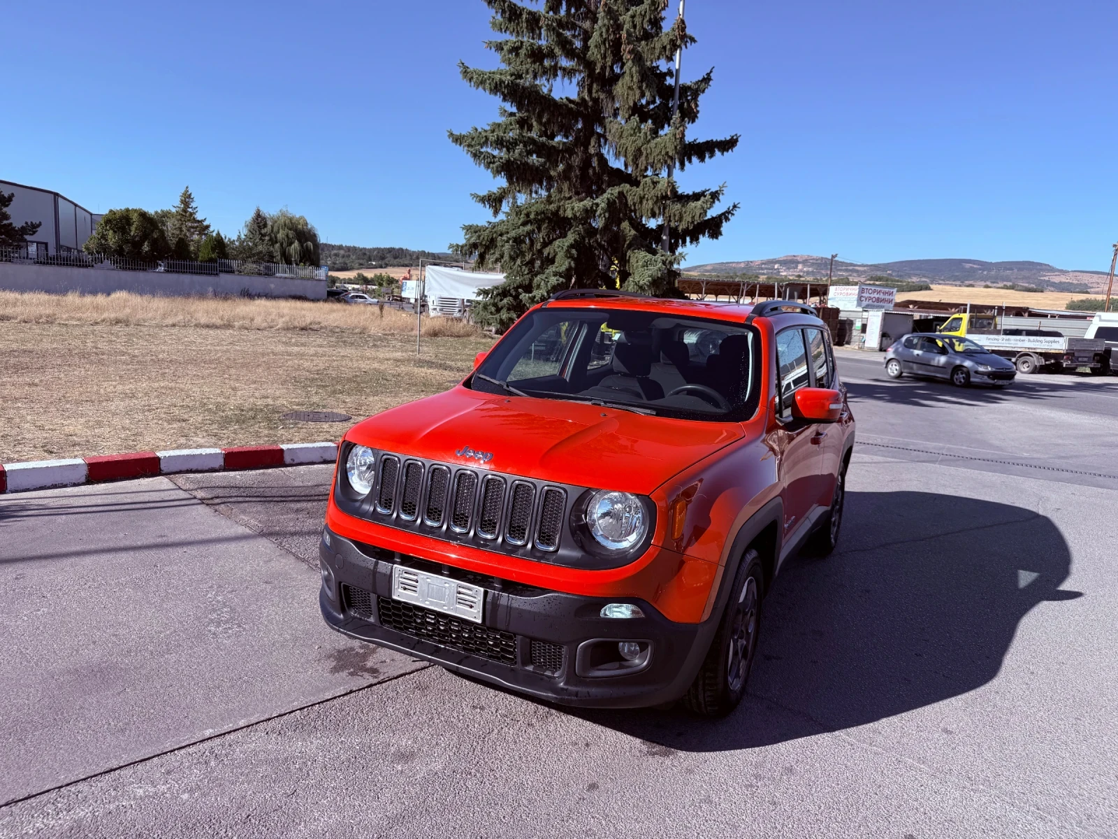 Jeep Renegade 1.4 T-JET фабрична газ LONGITUDE