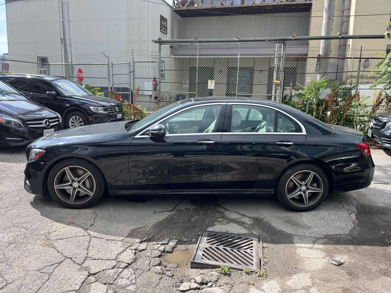 Mercedes-Benz E 400 * CARFAX * ЦЕНА ДО БГ, снимка 5 - Автомобили и джипове - 55243137