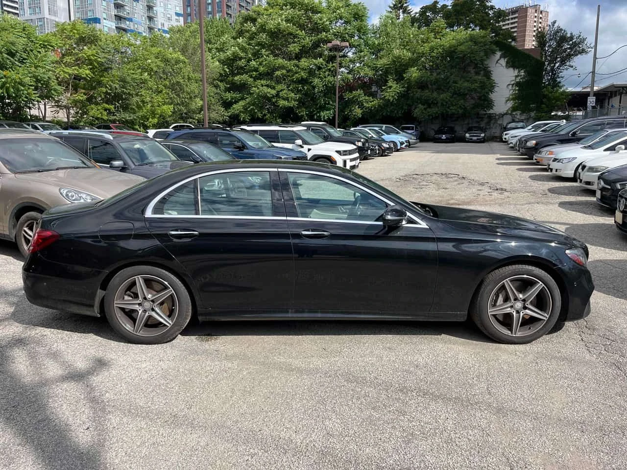 Mercedes-Benz E 400 * CARFAX * ЦЕНА ДО БГ, снимка 6 - Автомобили и джипове - 55243137