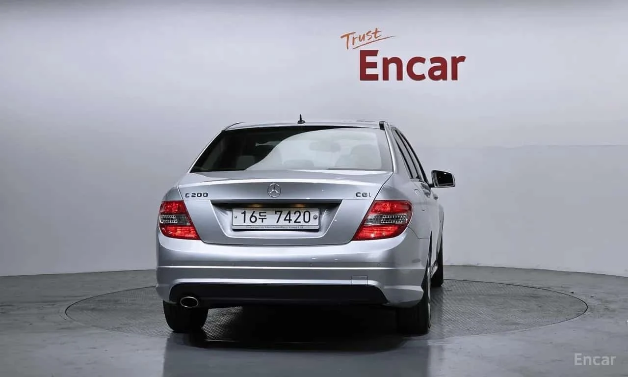 Mercedes-Benz C 200 * C200 CGI * ЦЕНА ДО БГ, снимка 4 - Автомобили и джипове - 56303305