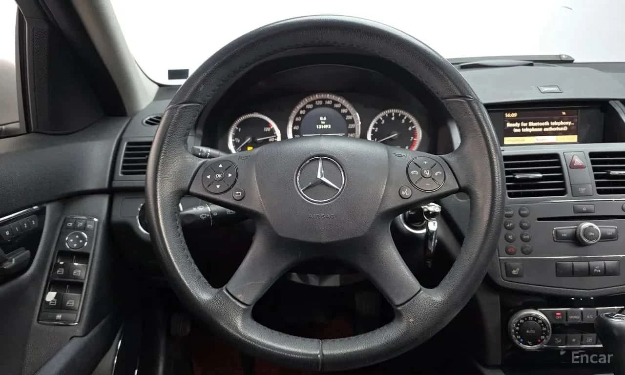 Mercedes-Benz C 200 * C200 CGI * ЦЕНА ДО БГ, снимка 13 - Автомобили и джипове - 56303305