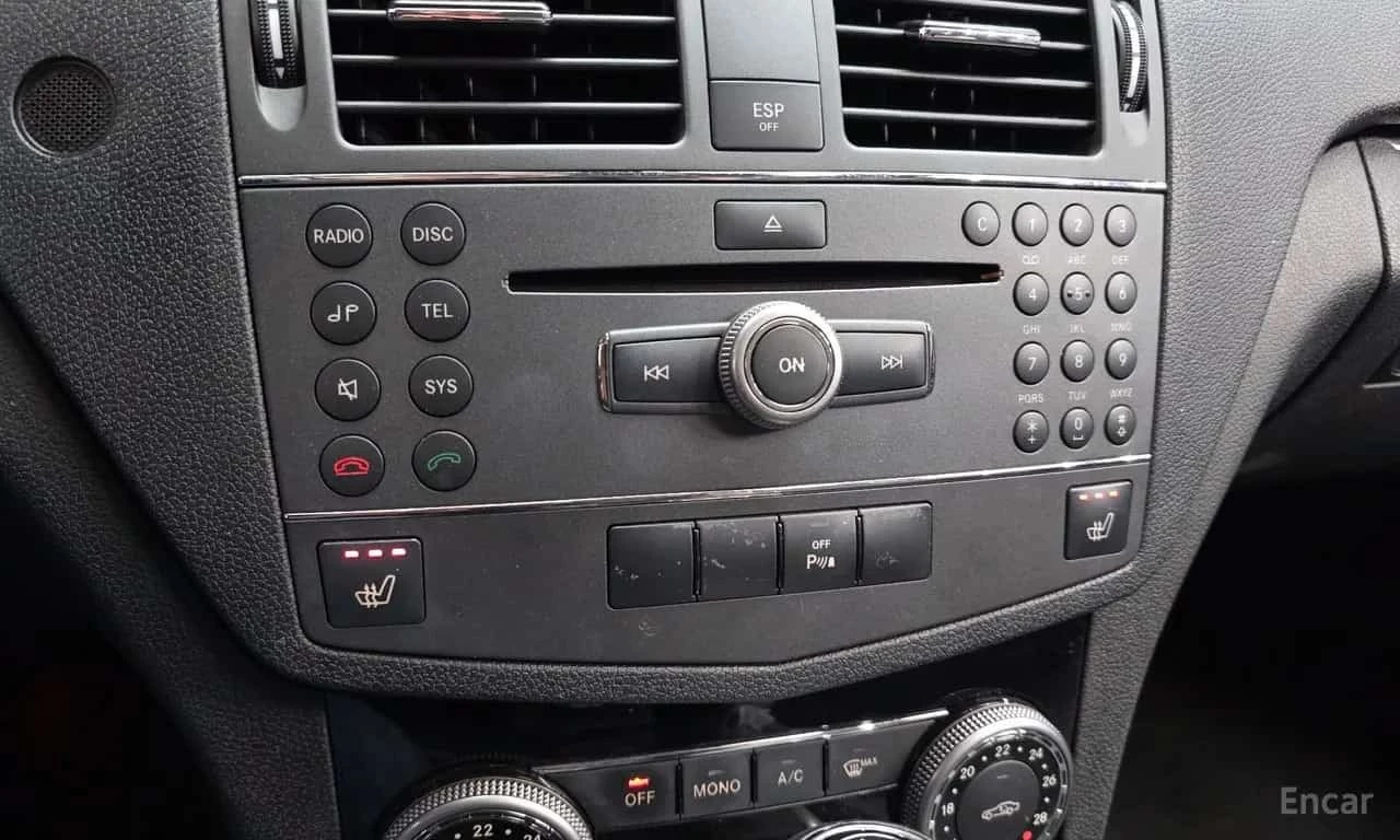 Mercedes-Benz C 200 * C200 CGI * ЦЕНА ДО БГ, снимка 16 - Автомобили и джипове - 56303305