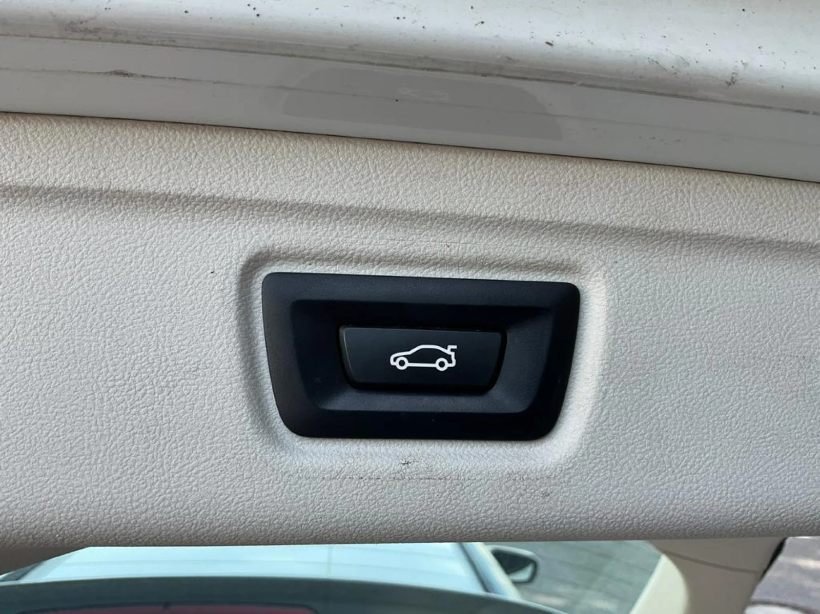 BMW 320 Plug-in Hybrid, снимка 12 - Автомобили и джипове - 56374951
