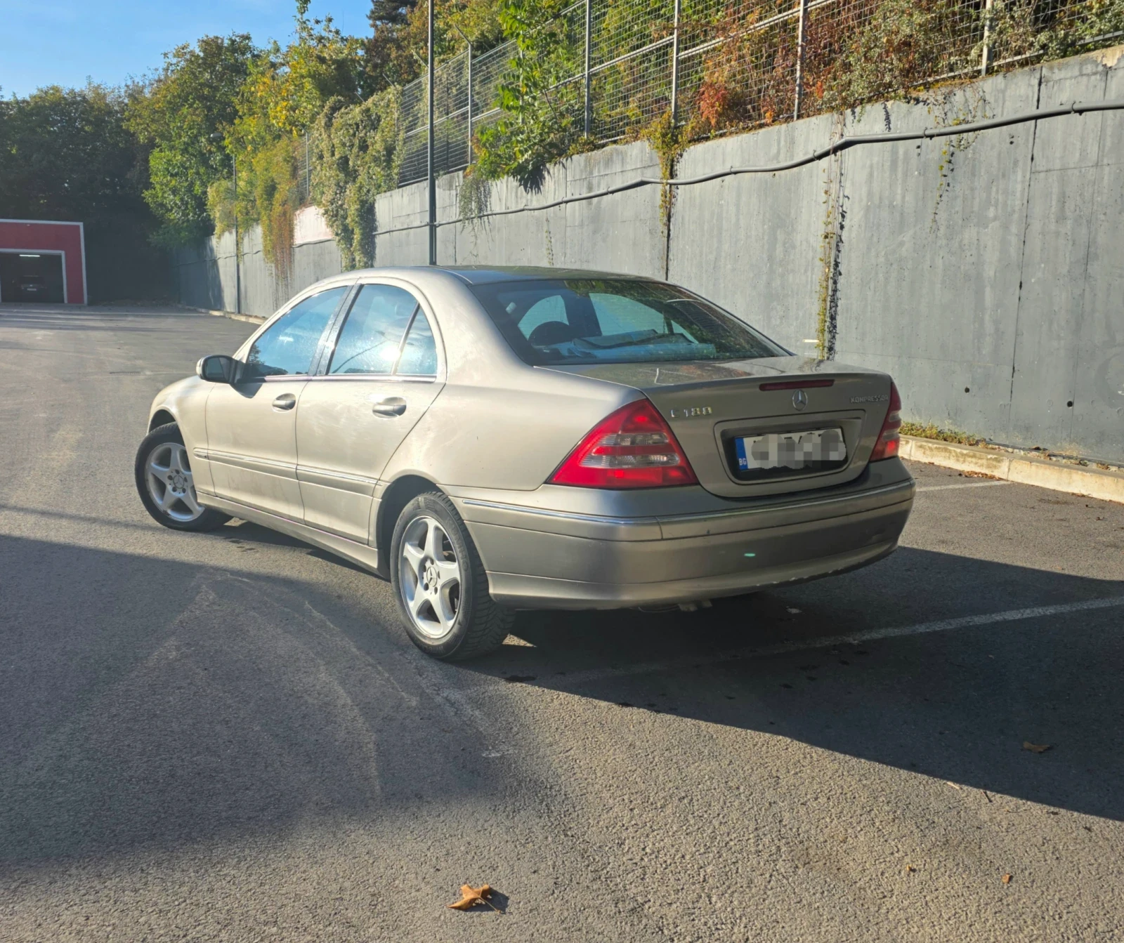 Mercedes-Benz C 180 Compressor, снимка 3 - Автомобили и джипове - 56611402