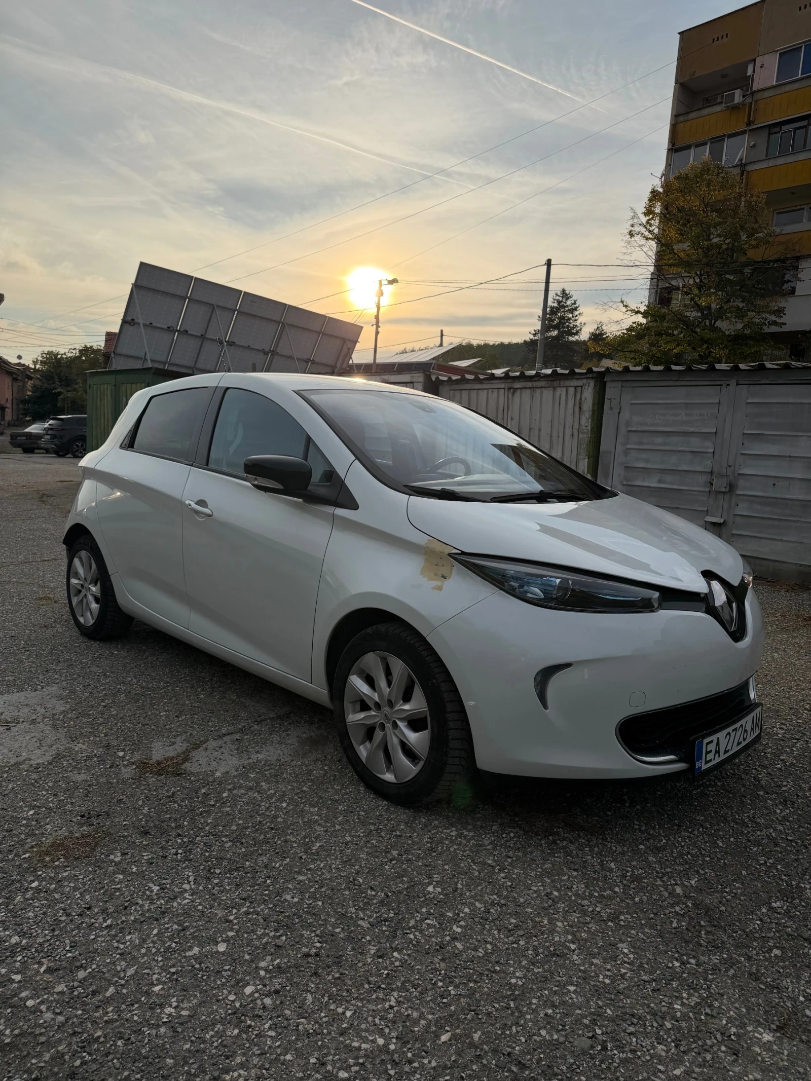 Renault Zoe R240 Intens, снимка 6 - Автомобили и джипове - 56644648