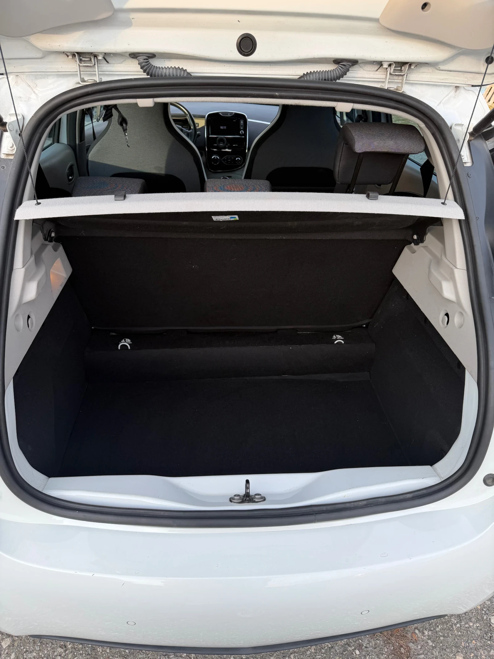 Renault Zoe R240 Intens, снимка 9 - Автомобили и джипове - 56644648