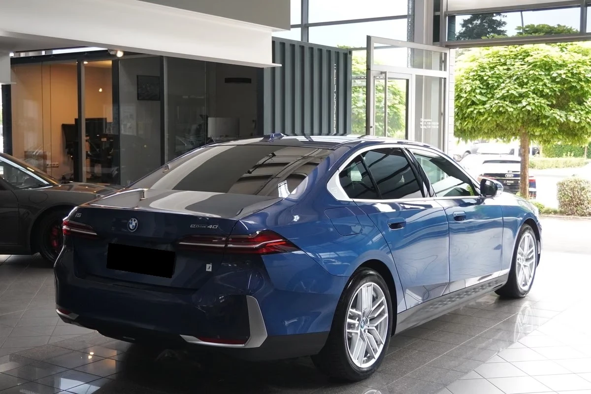 BMW i5 eDrive40/DRIVING PRO/360 CAM/HUD/VENT SEATS | Mobile.bg � ����������� 6
