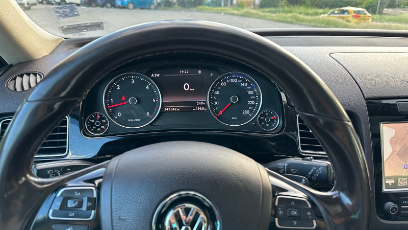 VW Touareg 3.0 TDI Panorama 204к.с, снимка 3 - Автомобили и джипове - 46449352