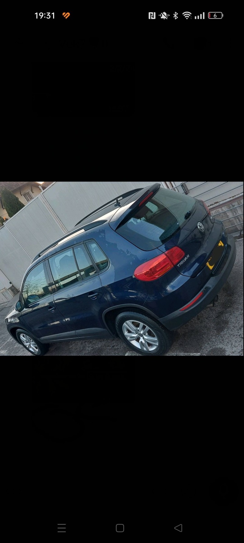 VW Tiguan 2.0 bluemotion, снимка 10 - Автомобили и джипове - 46900575