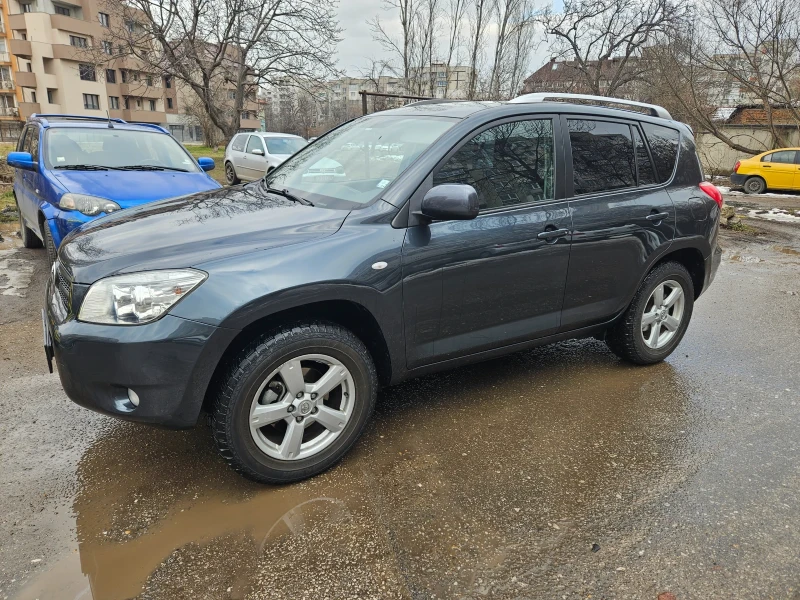 Toyota Rav4, снимка 1 - Автомобили и джипове - 49272420