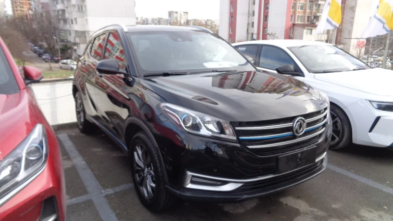 DONGFENG E3, снимка 2 - Автомобили и джипове - 51847257