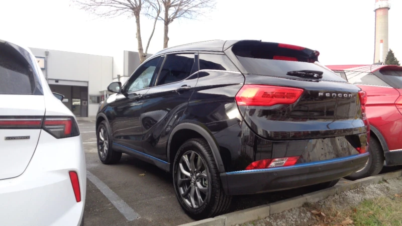 DONGFENG E3, снимка 3 - Автомобили и джипове - 51847257