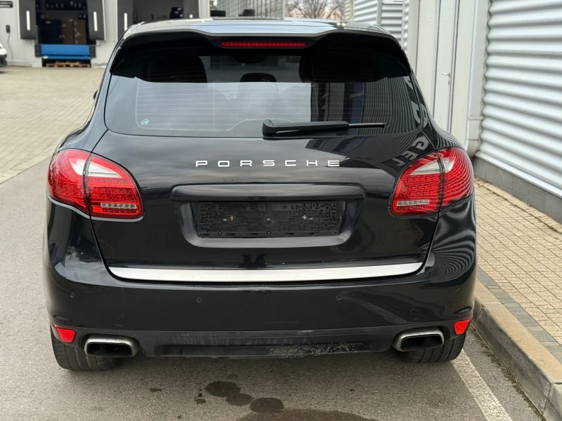 Porsche Cayenne Bose+ BiXenon+ 3.0TDI+ 245kc+ 8ZF, снимка 4 - Автомобили и джипове - 52691097