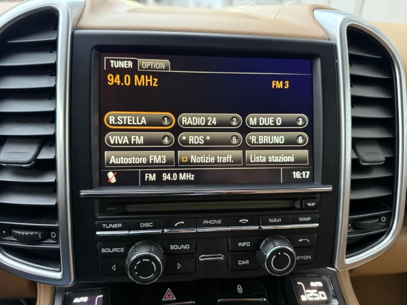 Porsche Cayenne Bose+ BiXenon+ 3.0TDI+ 245kc+ 8ZF, снимка 14 - Автомобили и джипове - 52691097