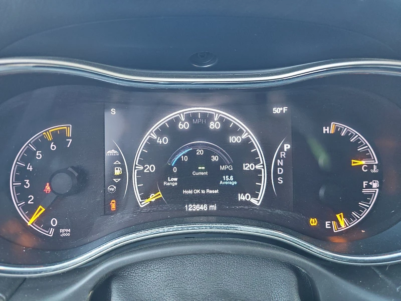 Jeep Grand cherokee, снимка 12 - Автомобили и джипове - 53243775