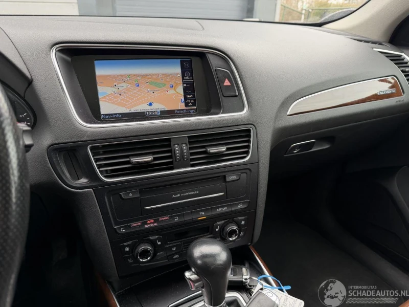 Audi Q5 3.0 TDI quattro Pro Line, снимка 9 - Автомобили и джипове - 53509431