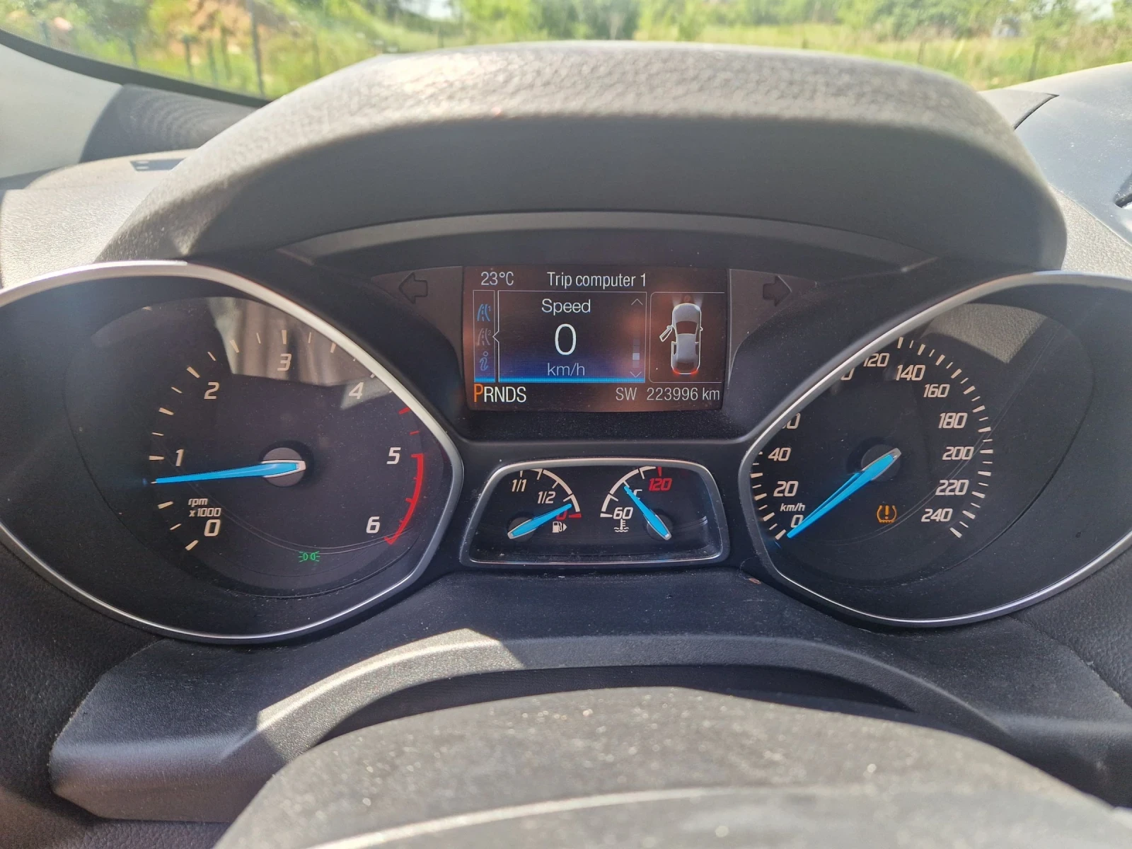 Ford Kuga  - изображение 9
