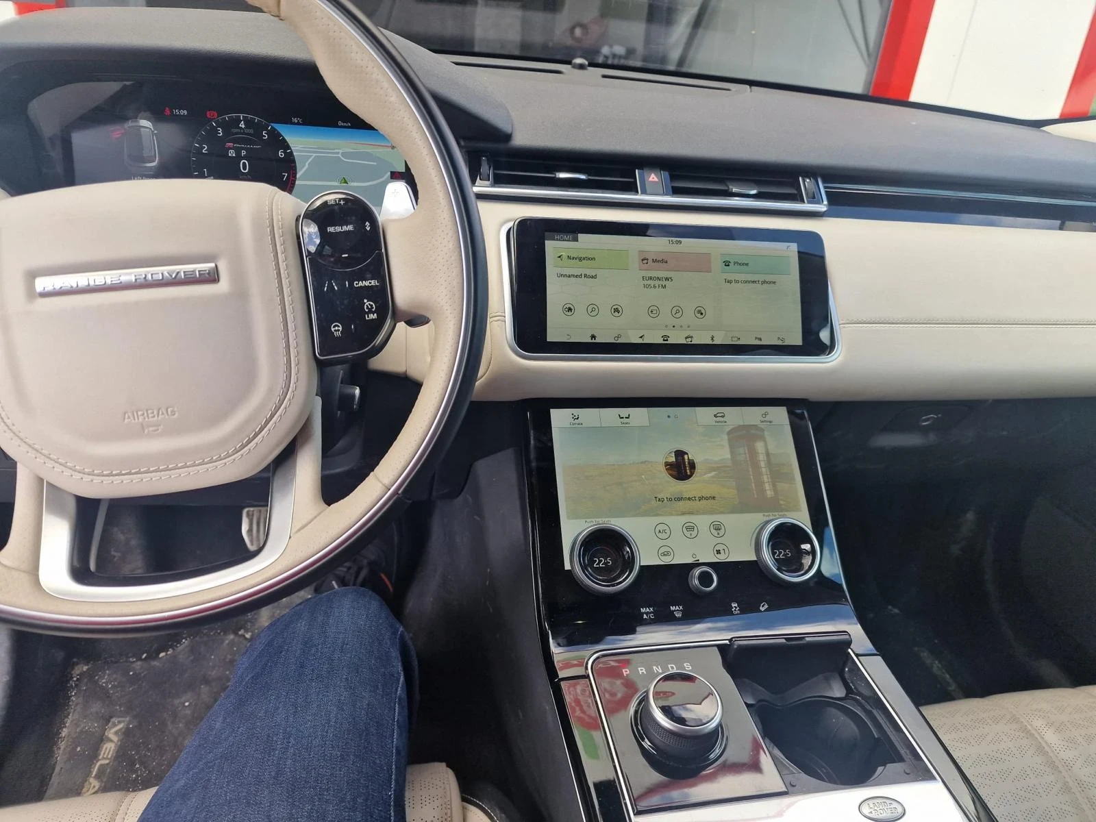 Land Rover Range Rover Velar  - изображение 4