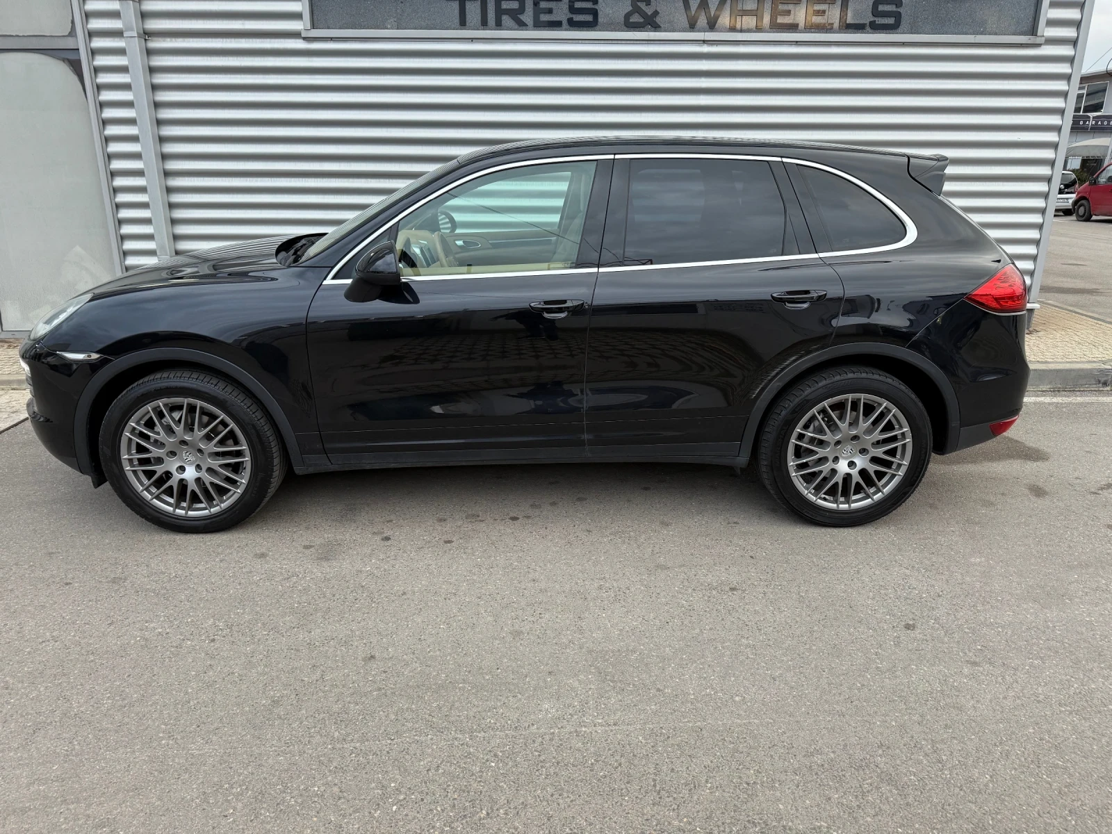 Porsche Cayenne Bose+ BiXenon+ 3.0TDI+ 245kc+ 8ZF - изображение 2