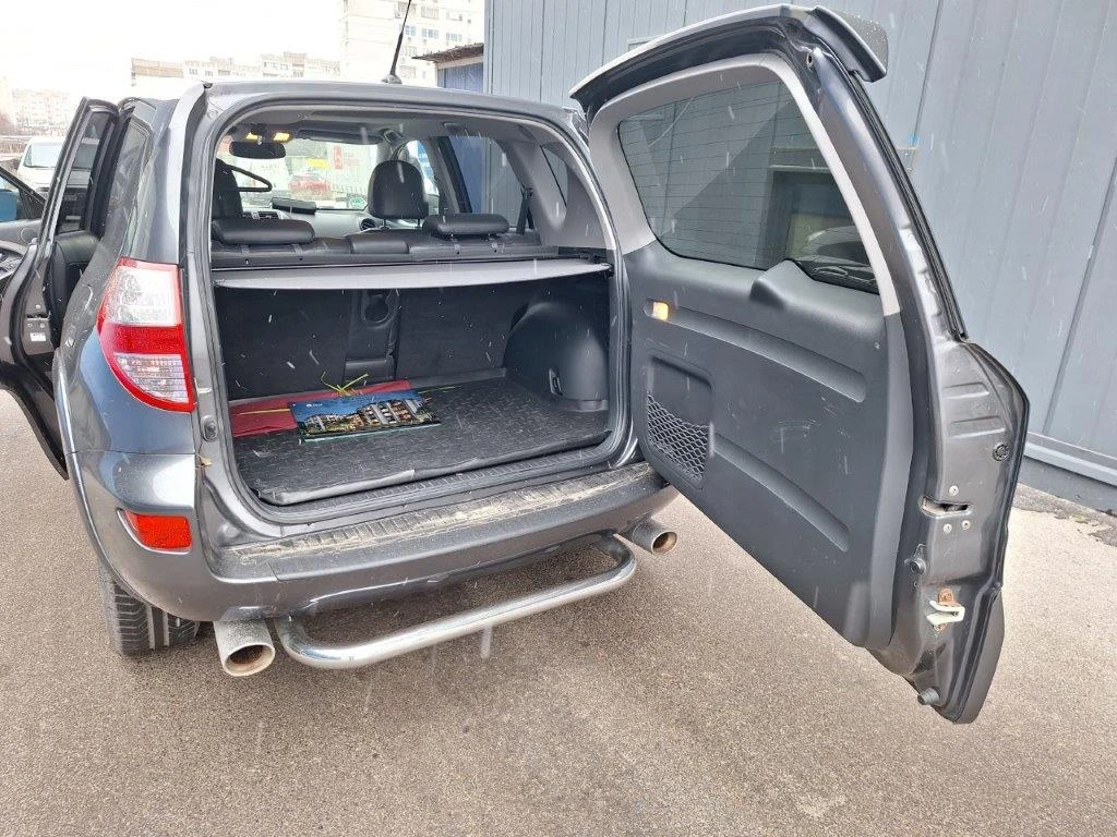 Toyota Rav4 2.2 D-CAT,  6 �/�  | Mobile.bg � ����������� 11