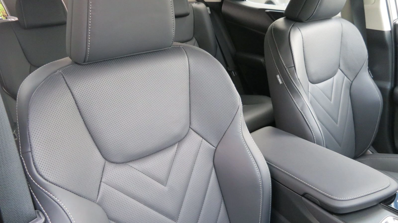 Lexus NX 350h, снимка 9 - Автомобили и джипове - 53690685