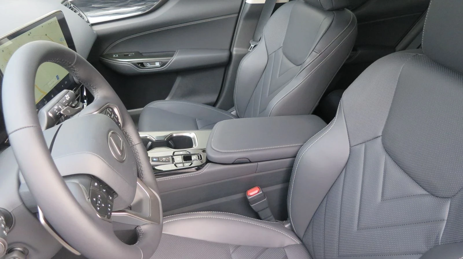 Lexus NX 350h, снимка 8 - Автомобили и джипове - 53690685