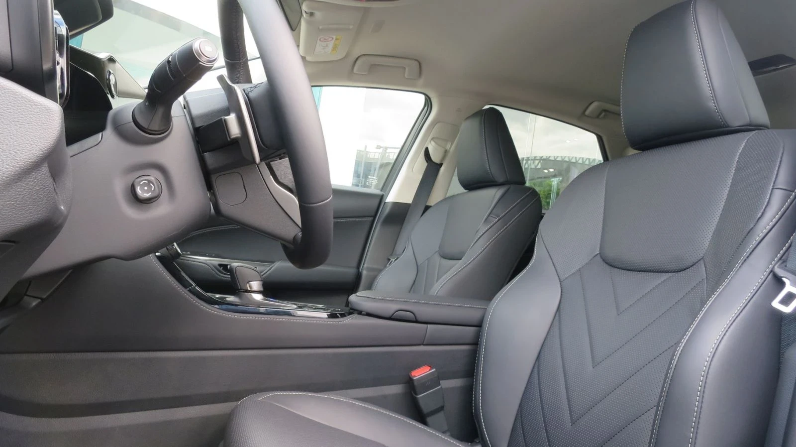 Lexus NX 350h, снимка 6 - Автомобили и джипове - 53690685