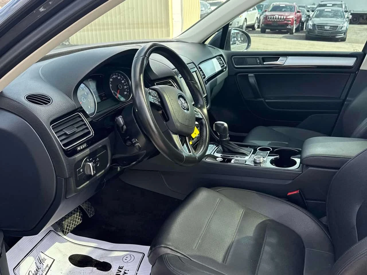 VW Touareg * V6 * ПАНОРАМА* КАМЕРА* ПОДГРЕВ* , снимка 8 - Автомобили и джипове - 54618937