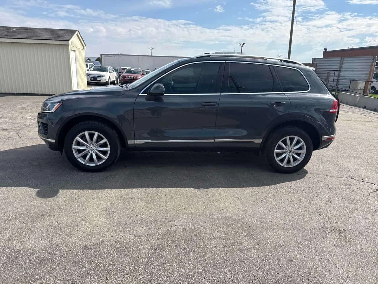 VW Touareg * V6 * ПАНОРАМА* КАМЕРА* ПОДГРЕВ* , снимка 3 - Автомобили и джипове - 54618937