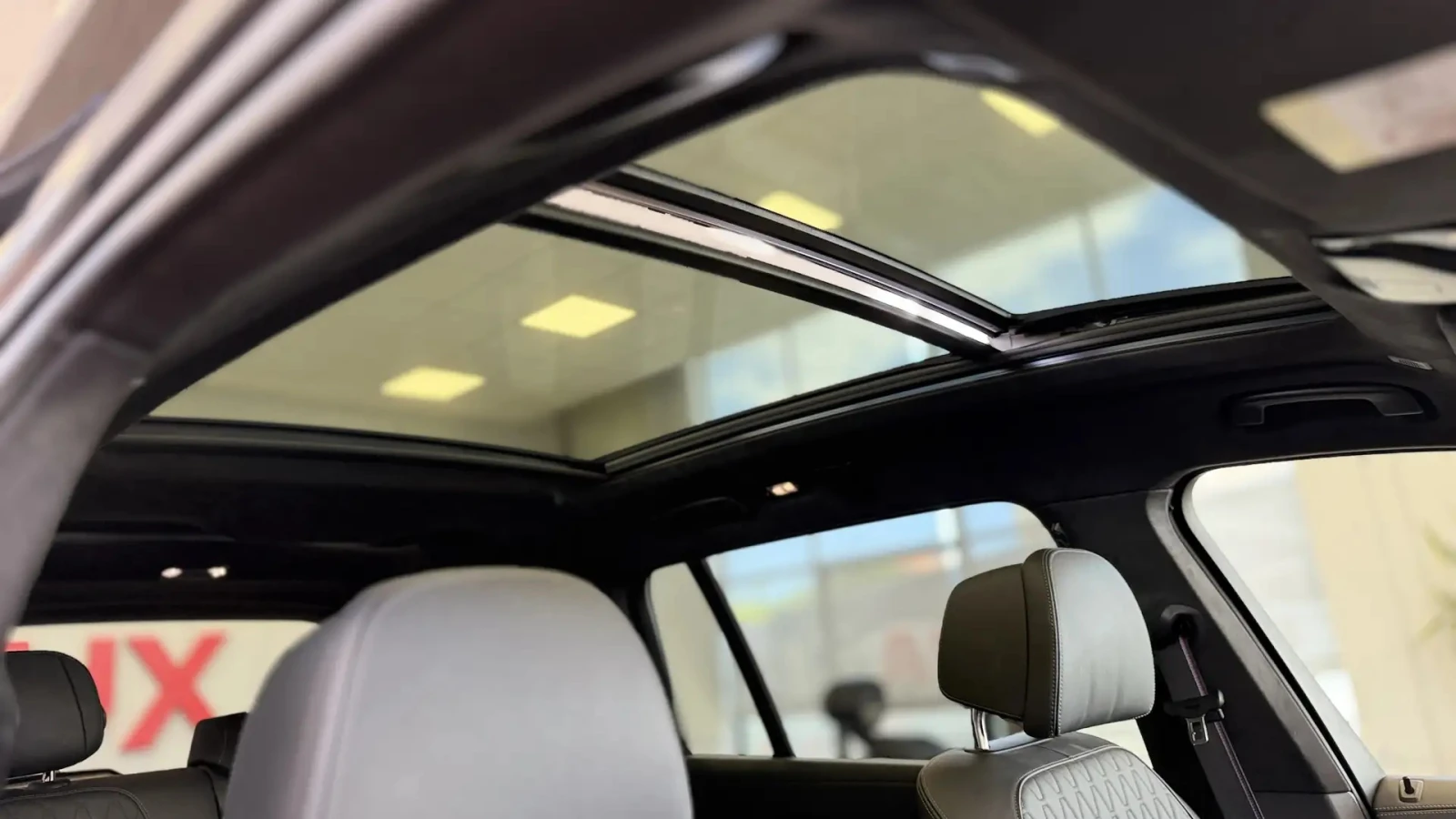BMW X7 4.0d xDrive M-Sport Paket, снимка 8 - Автомобили и джипове - 54966463