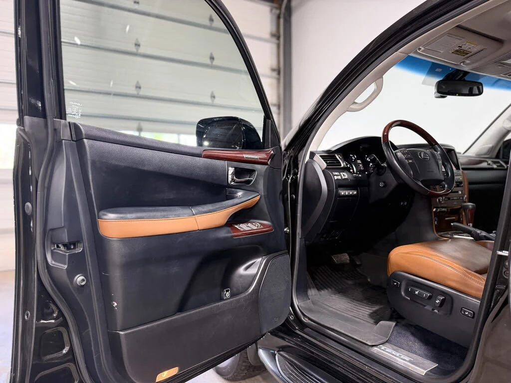 Lexus LX 570 MARK LEV* ТЕЛЕВИЗОРИ* ОБДУХВАНЕ* ШИБИДАХ* КАМЕРА, снимка 8 - Автомобили и джипове - 55229629