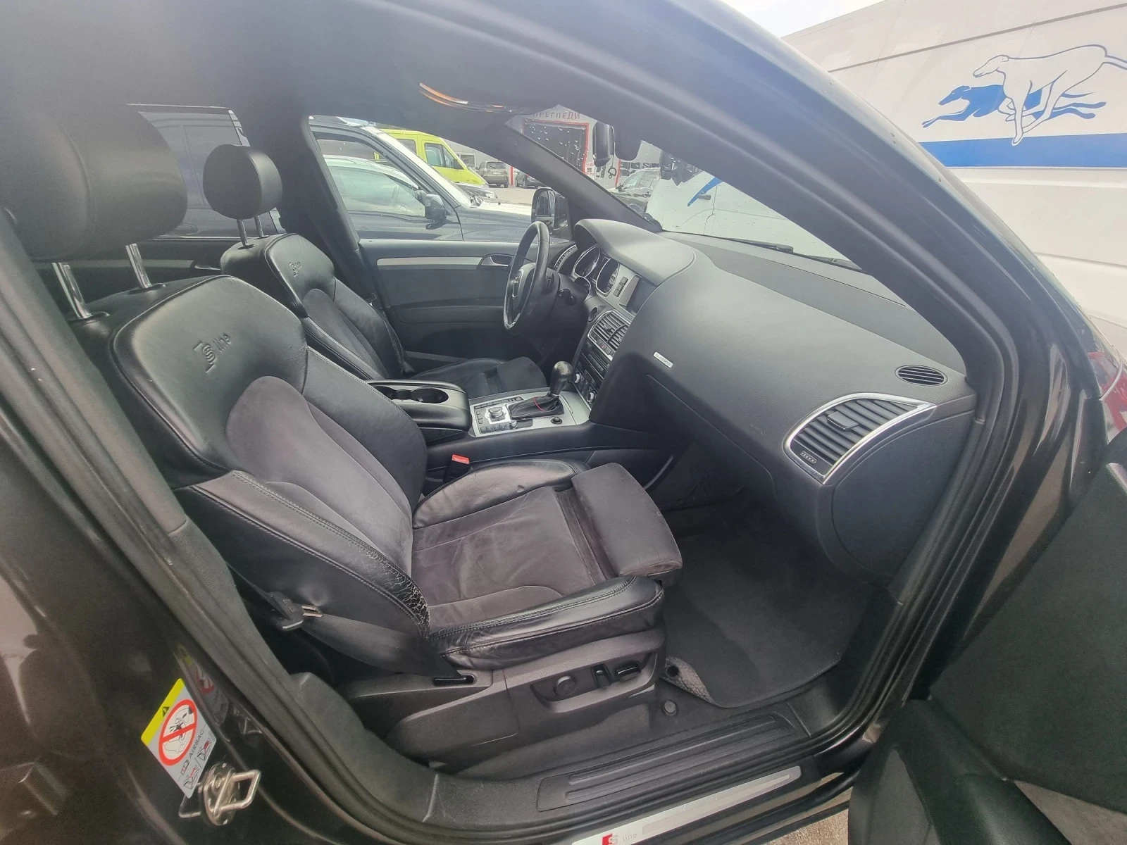 Audi Q7 S-line/7 местен/ЛИЗИНГ , снимка 12 - Автомобили и джипове - 55319403
