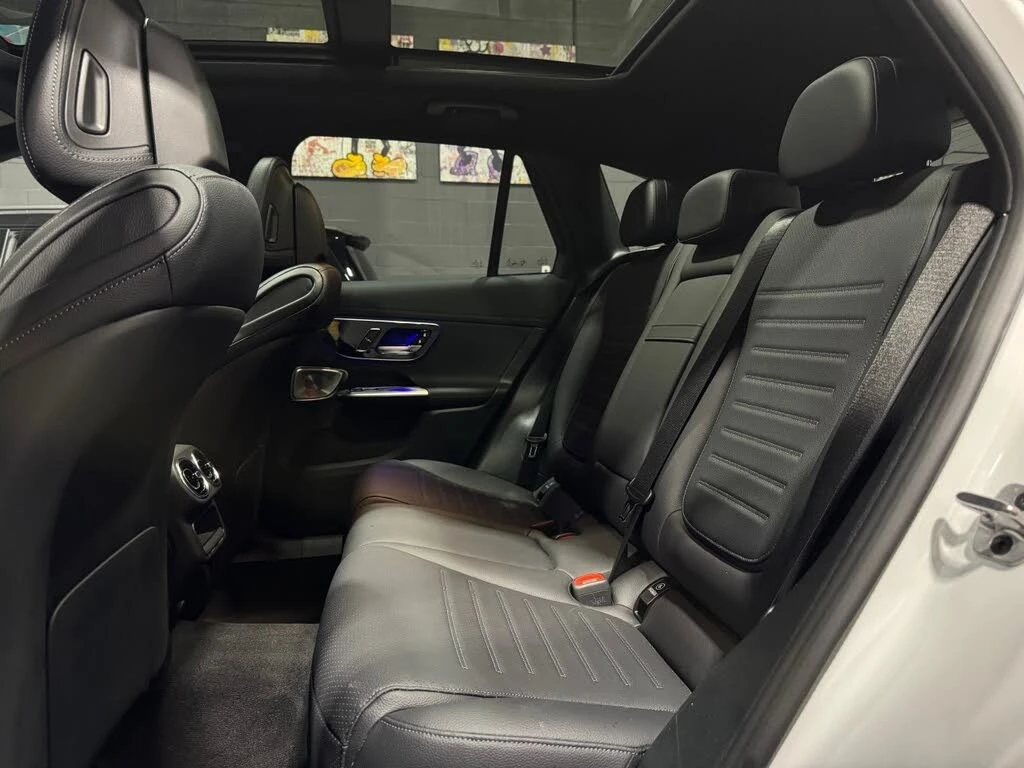 Mercedes-Benz GLC 300 * 4MATIC * PANO * Автокредит * (Цена до България), снимка 9 - Автомобили и джипове - 55463731
