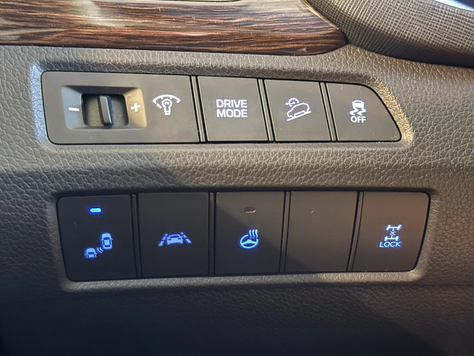 Hyundai Santa fe 2.0 Turbo Sport Ultimate AWD , снимка 9 - Автомобили и джипове - 55471422
