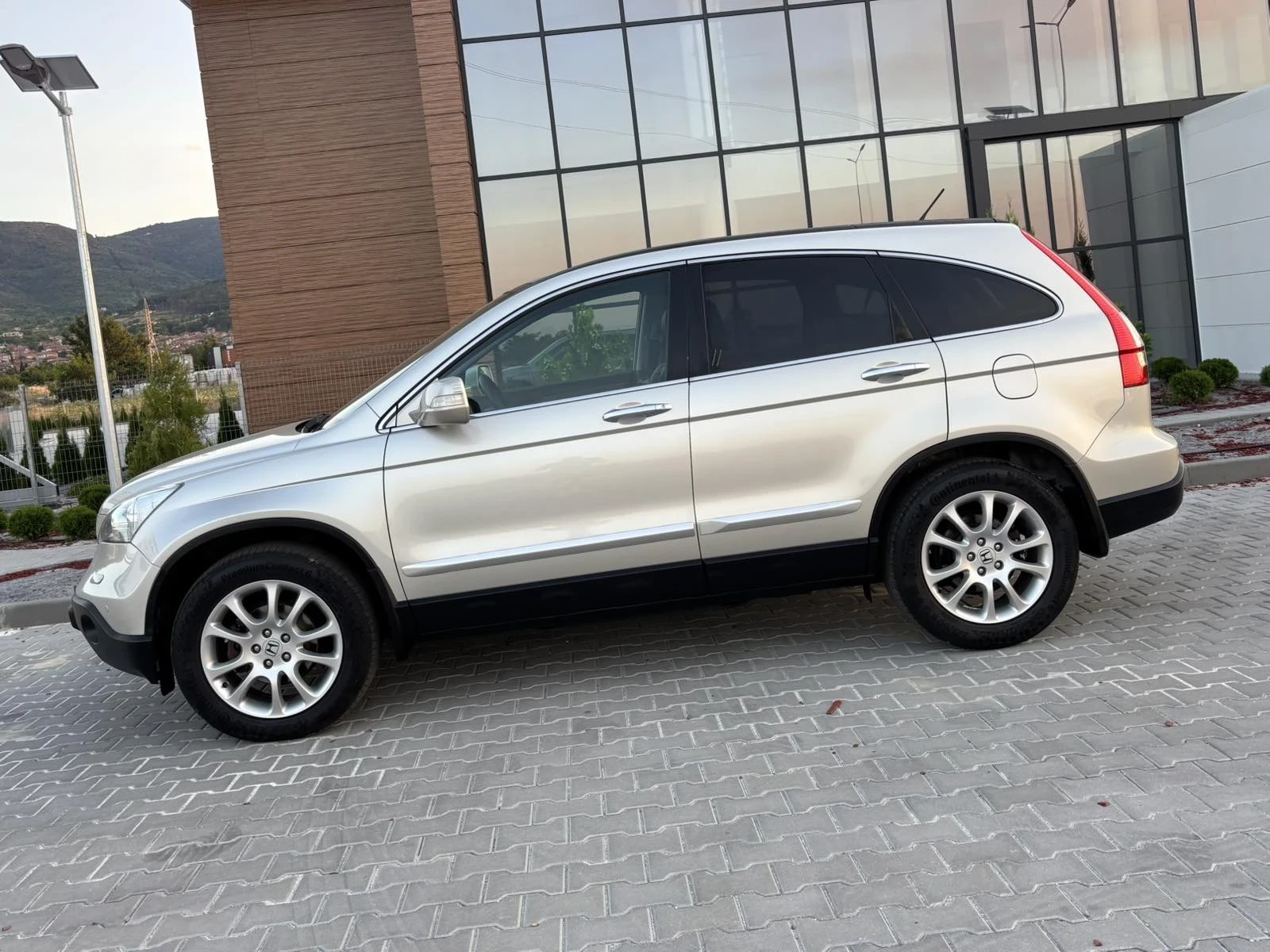 Honda Cr-v 2.2i-CDTi/140кс/4Х4/EXECUTiV/Кожа/Нави/Панорама/, снимка 5 - Автомобили и джипове - 55559353