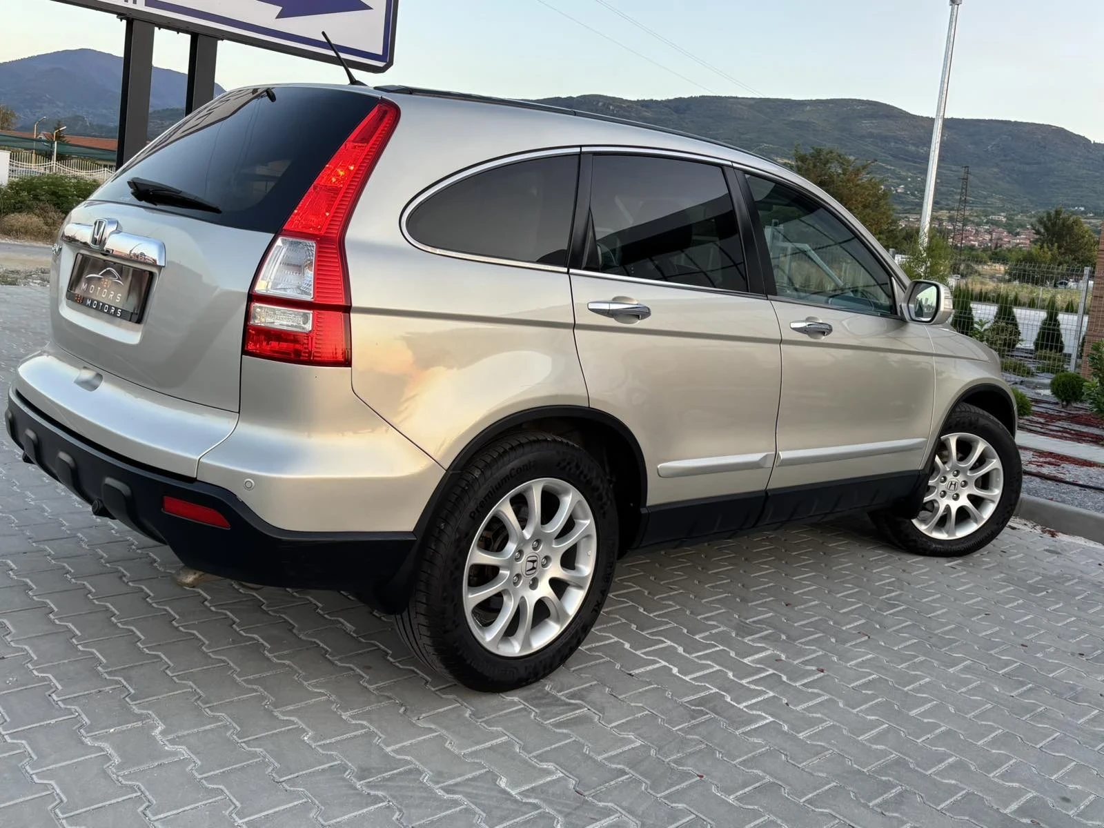 Honda Cr-v 2.2i-CDTi/140кс/4Х4/EXECUTiV/Кожа/Нави/Панорама/, снимка 8 - Автомобили и джипове - 55559353