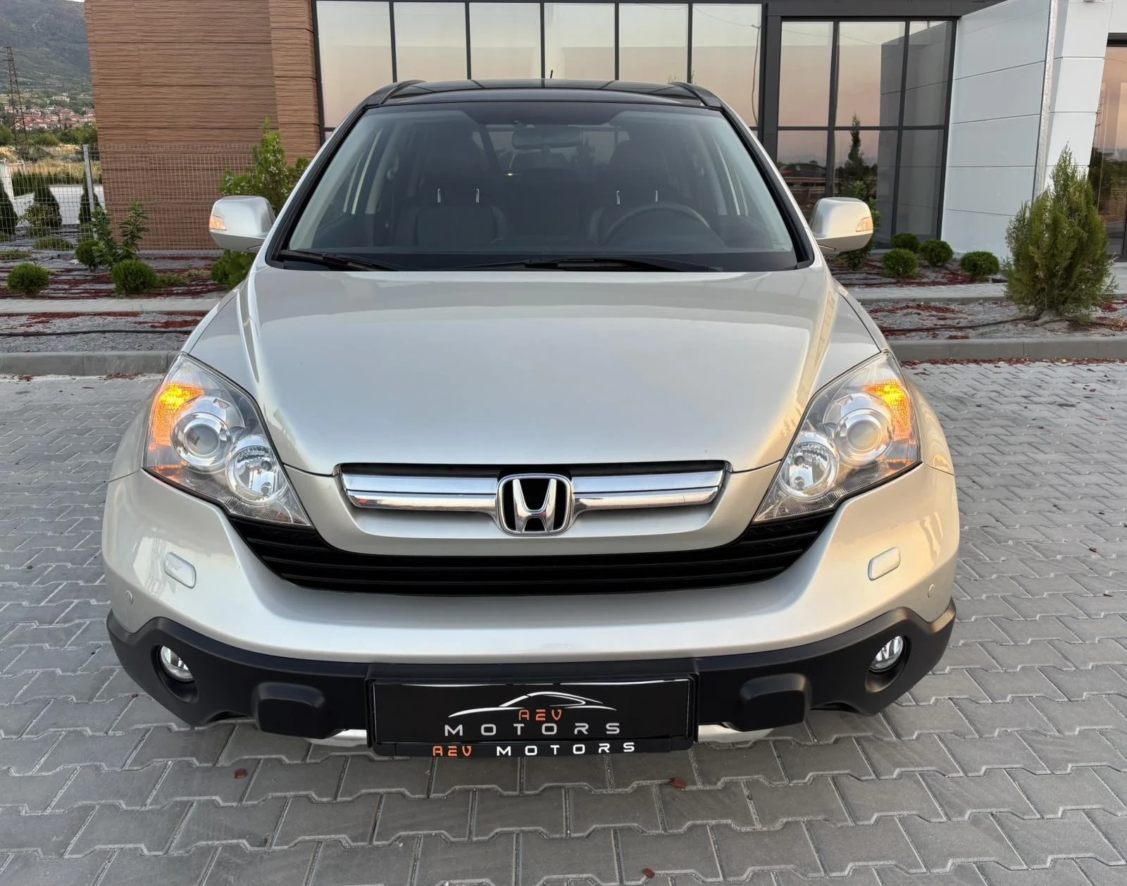 Honda Cr-v 2.2i-CDTi/140кс/4Х4/EXECUTiV/Кожа/Нави/Панорама/, снимка 3 - Автомобили и джипове - 55559353