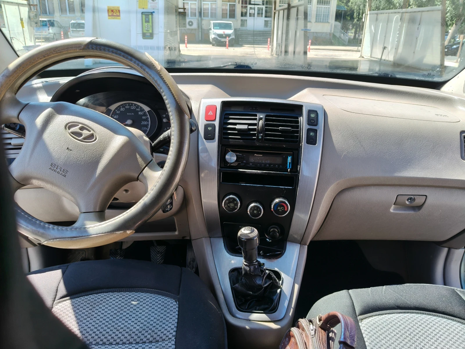 Hyundai Tucson, снимка 5 - Автомобили и джипове - 55604379