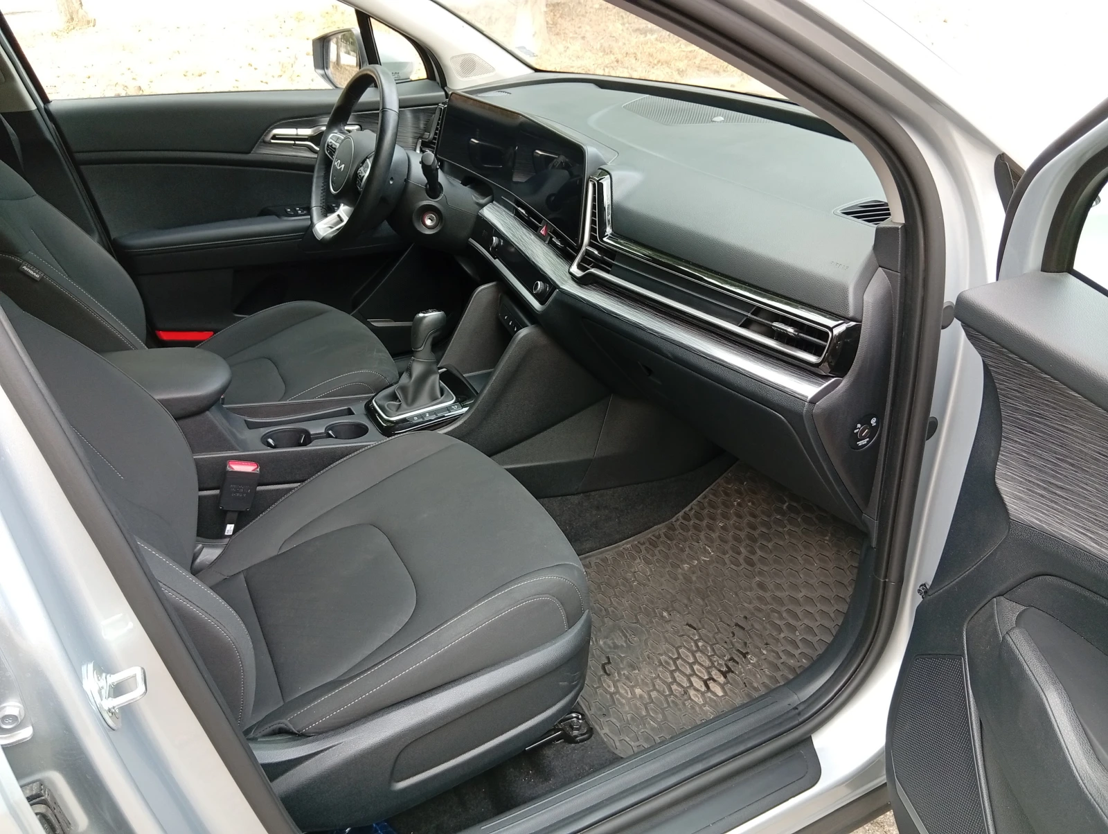 Kia Sportage, снимка 6 - Автомобили и джипове - 56267432