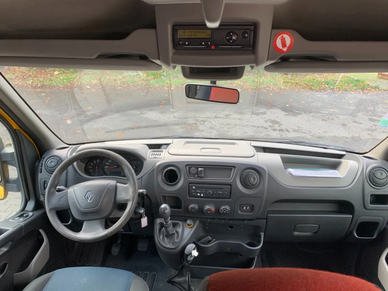 Renault Master, снимка 14 - Бусове и автобуси - 47301552