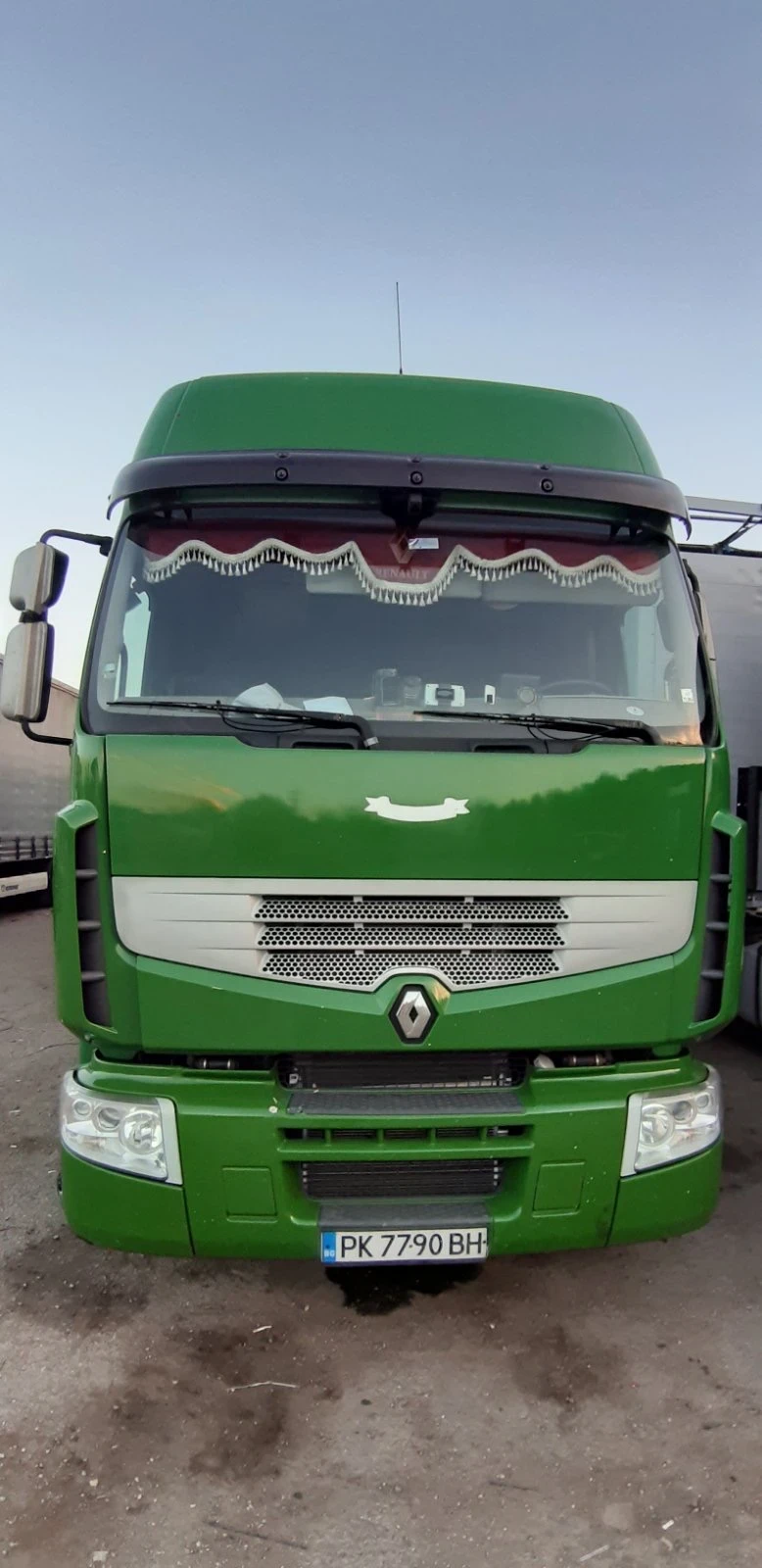 Renault Premium Влекач, снимка 2 - Камиони - 48848873